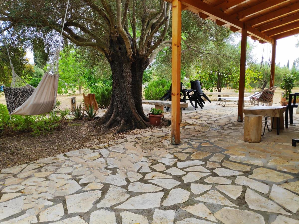 Villa Dreamy Stone House Pesádha Esterno foto