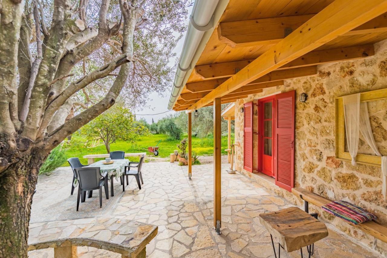 Villa Dreamy Stone House Pesádha Esterno foto