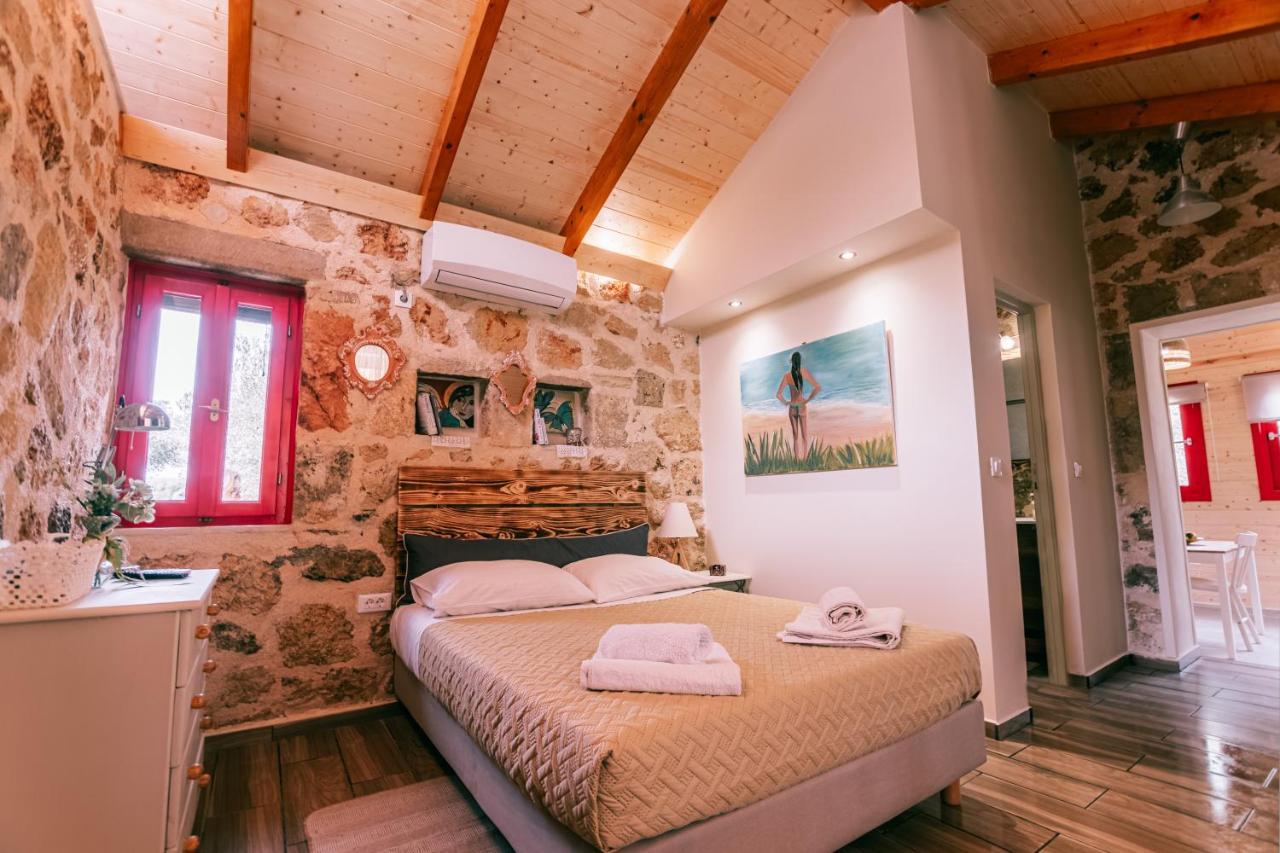 Villa Dreamy Stone House Pesádha Esterno foto