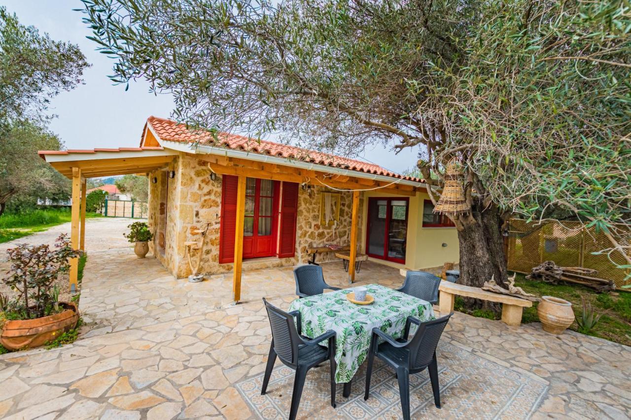 Villa Dreamy Stone House Pesádha Esterno foto