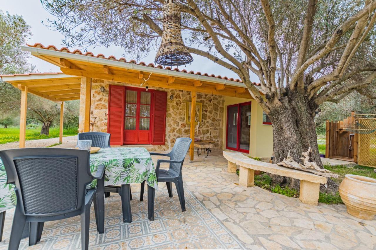 Villa Dreamy Stone House Pesádha Esterno foto