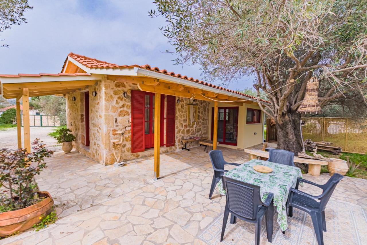 Villa Dreamy Stone House Pesádha Esterno foto